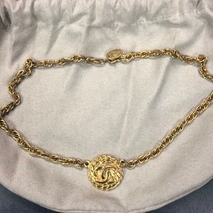 Vintage Chanel gold chain necklace
